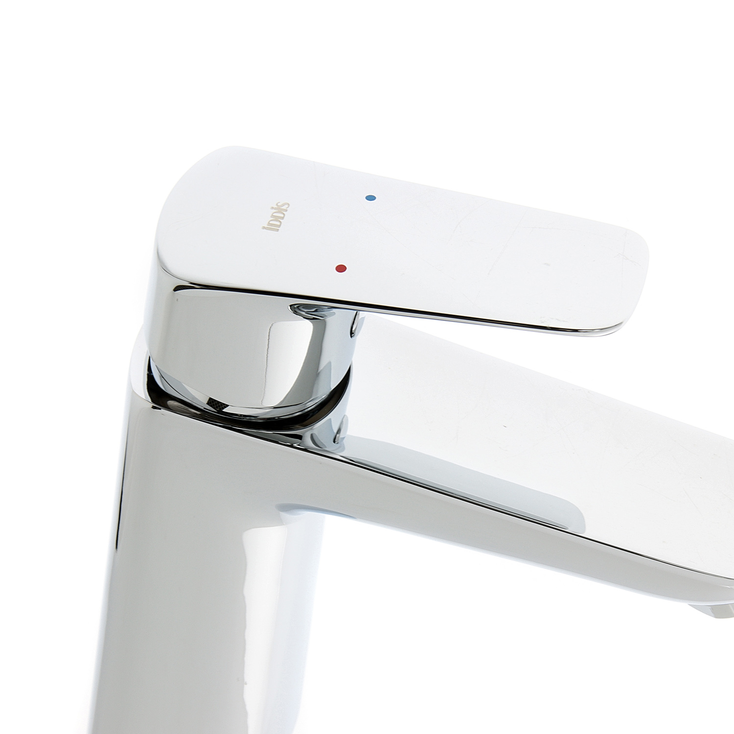 Смеситель для умывальника IDDIS Vibe VIBSB00i01, короткий излив, рычажный