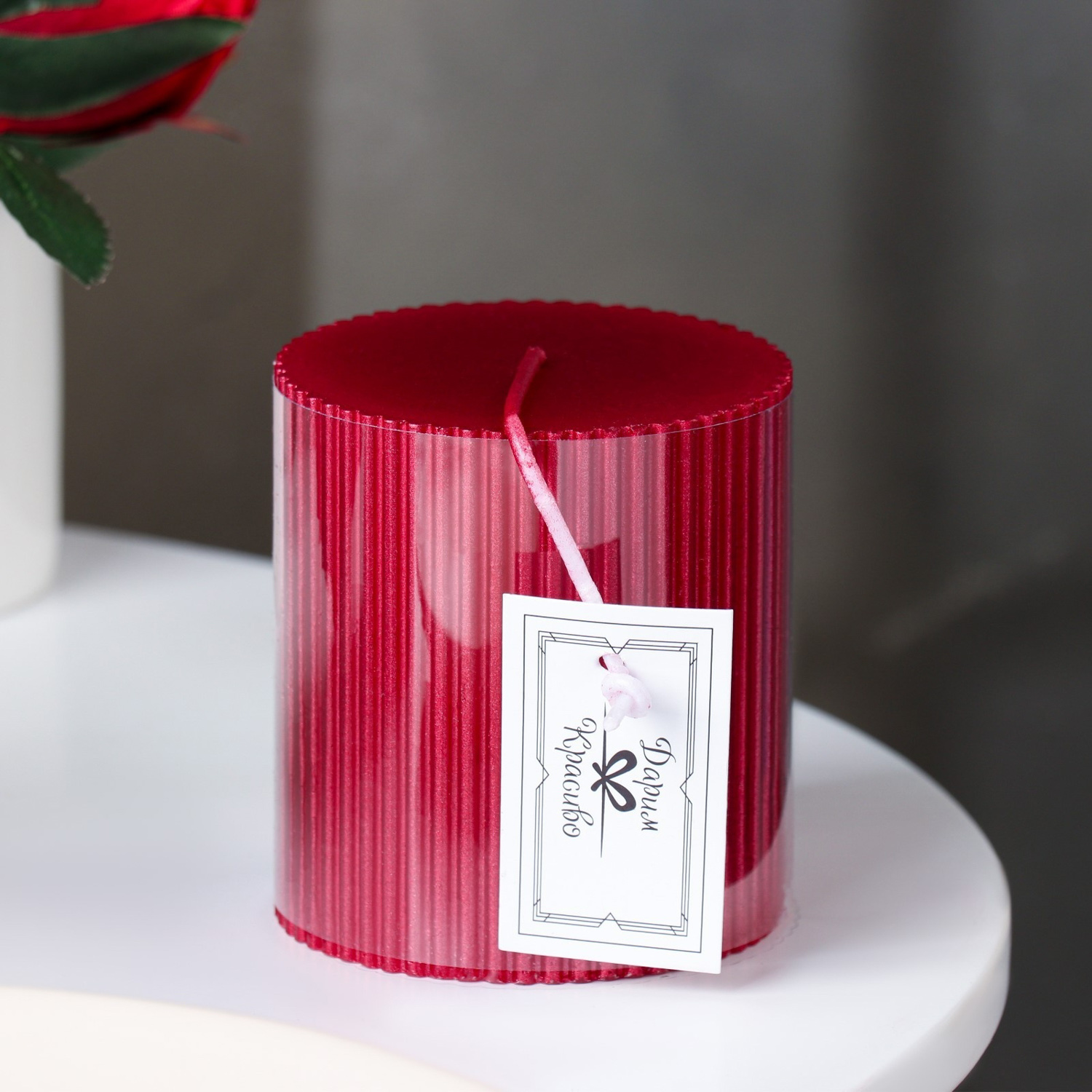 Свеча "Рельеф", 7×7.5см, красный металлик  9814721 Свеча "Рельеф", 7×7.5см, красный металлик  9814721
