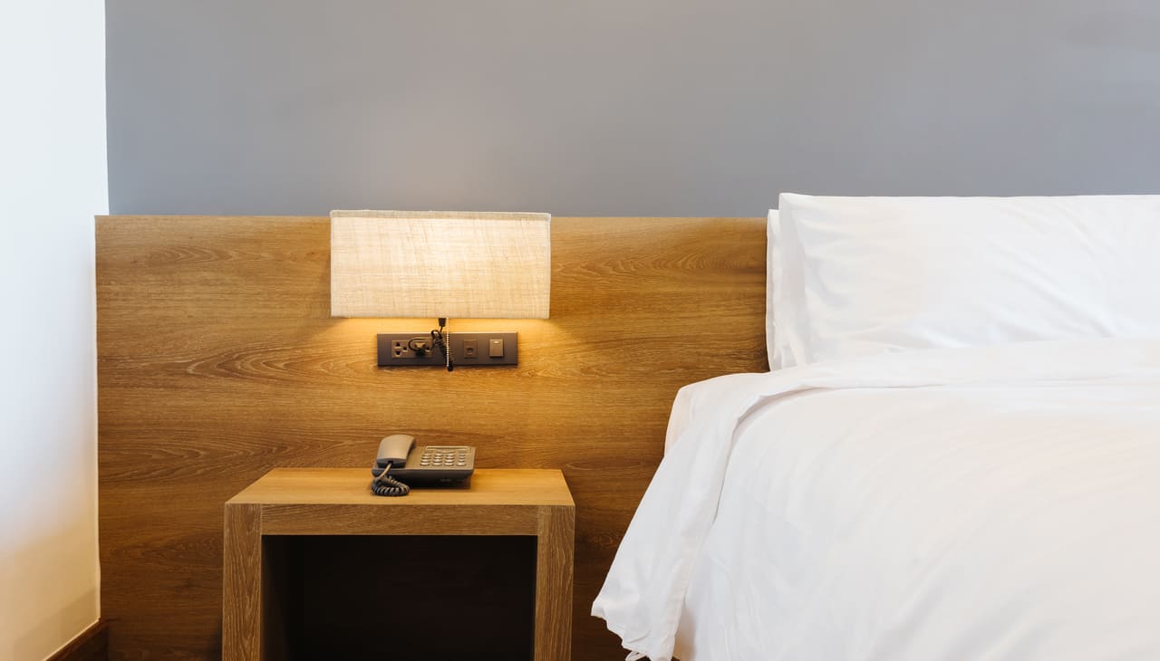 krovat-v-spal-ne (1).jpg krovat-v-spal-ne (1).jpg