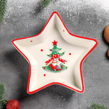 Блюдо "Новогодние помощники" 18x4 см 6255199