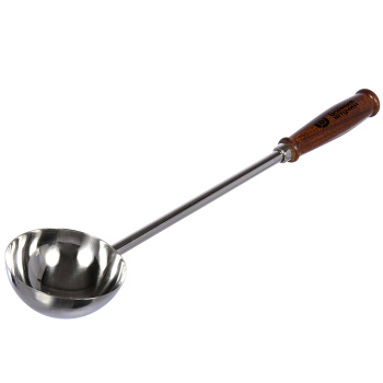 Ковш для бани металл. 0,2л нерж. сталь, дерев. ручка 45 см "Банные штучки" (32032) *1/4 Ковш для бани металл. 0,2л нерж. сталь, дерев. ручка 45 см "Банные штучки" (32032) *1/4