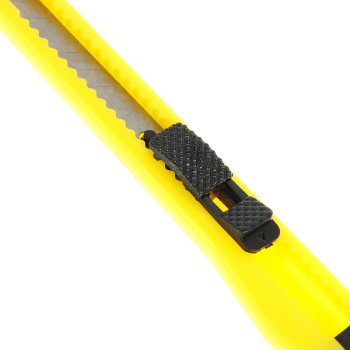 Нож строительный  9мм корпус пластик (3065924) "888" *1/60/1200 Нож строительный  9мм корпус пластик (3065924) "888" *1/60/1200