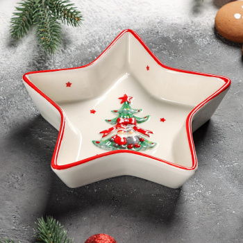 Блюдо "Новогодние помощники" 18x4 см 6255199